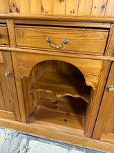 Load image into Gallery viewer, Solid Pine Dresser