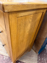 Load image into Gallery viewer, Oak Chest Of Drawers