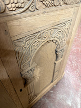 Load image into Gallery viewer, Oak Corner Cupboard