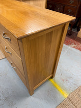 Load image into Gallery viewer, Oak Chest Of Drawers