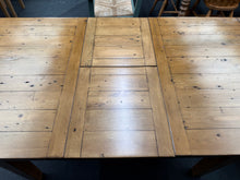 Load image into Gallery viewer, Rustic Extendable Dining Table