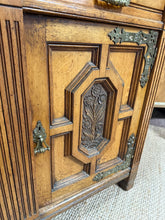 Load image into Gallery viewer, Maple & Co Sideboard