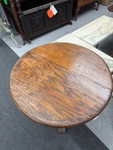 Load image into Gallery viewer, Oak Side Table