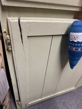 Load image into Gallery viewer, Green Dresser