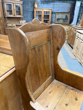 Load image into Gallery viewer, Vintage Lambing Chair