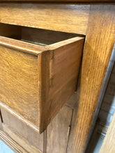 Load image into Gallery viewer, Oak Dresser
