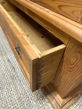 Load image into Gallery viewer, Solid Pine Wardrobe