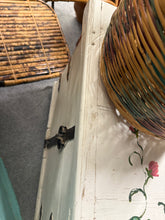 Load image into Gallery viewer, Swedish Chest