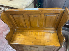 Load image into Gallery viewer, Pine Box Settle