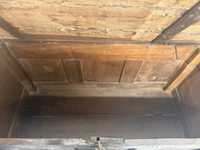 Load image into Gallery viewer, Oak Coffer