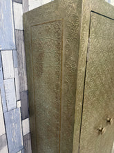 Load image into Gallery viewer, Middle Eastern Style Cupboard
