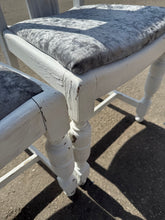 Load image into Gallery viewer, 4 x Chairs