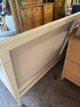 Load image into Gallery viewer, Gustavian Style Sofa