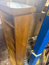 Load image into Gallery viewer, Narrow Oak Bookcase