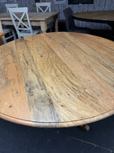 Load image into Gallery viewer, Hardwood Round Table