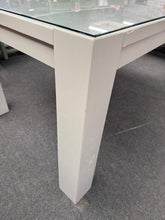Load image into Gallery viewer, Oak Dining Table