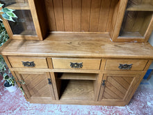 Load image into Gallery viewer, Oak Dresser