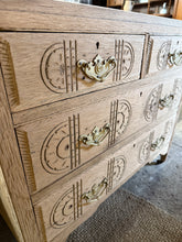 Load image into Gallery viewer, Stripped Oak Drawers