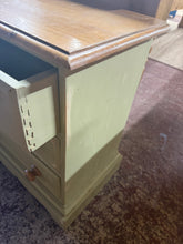Load image into Gallery viewer, 2 x Solid Pine Bedsides