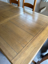 Load image into Gallery viewer, Oak Extendable Table