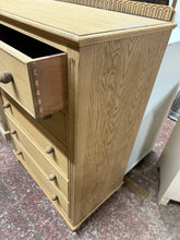 Load image into Gallery viewer, Oak Chest Of Drawers