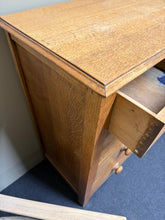 Load image into Gallery viewer, Oak Chest Of Drawers