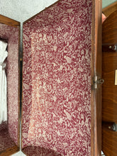 Load image into Gallery viewer, Victorian Pine Box