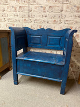 Load image into Gallery viewer, Wooden Hall Seat