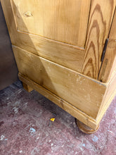 Load image into Gallery viewer, Antique Pine Wardrobe