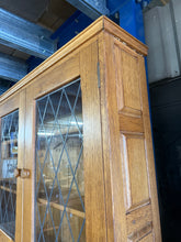 Load image into Gallery viewer, Heavy Oak Dresser