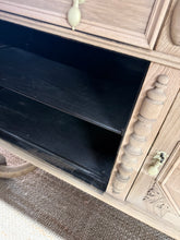 Load image into Gallery viewer, Large Solid Oak Sideboard