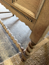 Load image into Gallery viewer, Stripped Oak Chest Of Drawers