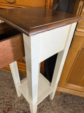 Load image into Gallery viewer, Two Tone Plant Stand