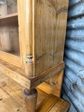 Load image into Gallery viewer, Antique Pine Dresser
