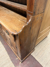 Load image into Gallery viewer, Old Pine Dresser