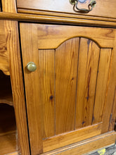 Load image into Gallery viewer, Solid Pine Dresser
