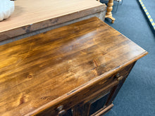 Load image into Gallery viewer, Pine Sideboard