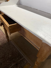 Load image into Gallery viewer, Pine Washstand