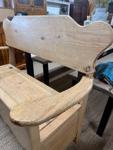 Load image into Gallery viewer, Vintage Pine Bench