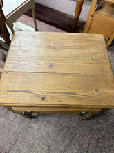 Load image into Gallery viewer, Victorian Pine Side Table