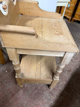 Load image into Gallery viewer, Victorian Pine Washstand