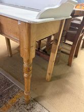 Load image into Gallery viewer, Pine Washstand