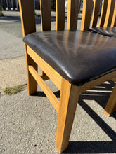 Load image into Gallery viewer, 4 x Oak Chairs