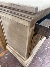 Load image into Gallery viewer, Oak Sideboard