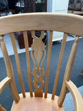 Load image into Gallery viewer, Grandfather Chair