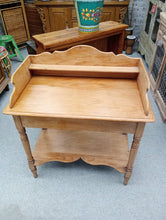 Load image into Gallery viewer, Pine Washstand
