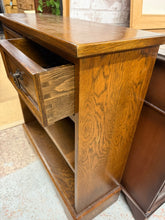 Load image into Gallery viewer, Oak Bookcase