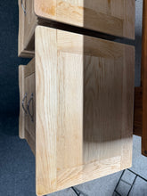 Load image into Gallery viewer, Oak Bedsides