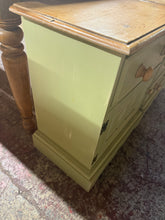 Load image into Gallery viewer, 2 x Solid Pine Bedsides