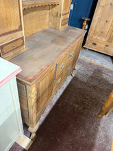 Load image into Gallery viewer, Oak Dresser